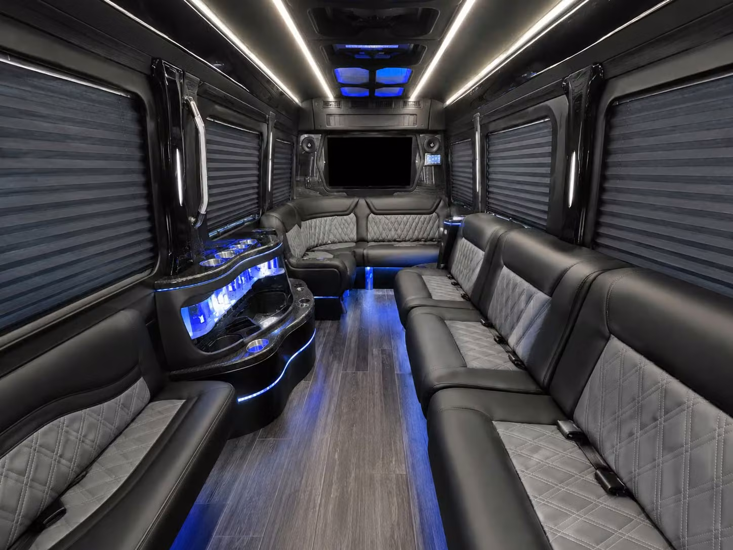 tacoma rainiers and seattle mariners game day bus rentals from puyallup